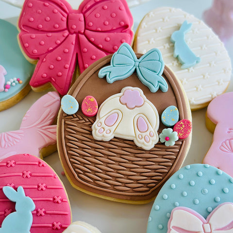 Pattern Shape Plate Kit- Easter Basket w Peeping Bunny& bunny bum