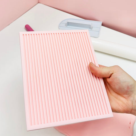 Pattern Plate- Pinstripe