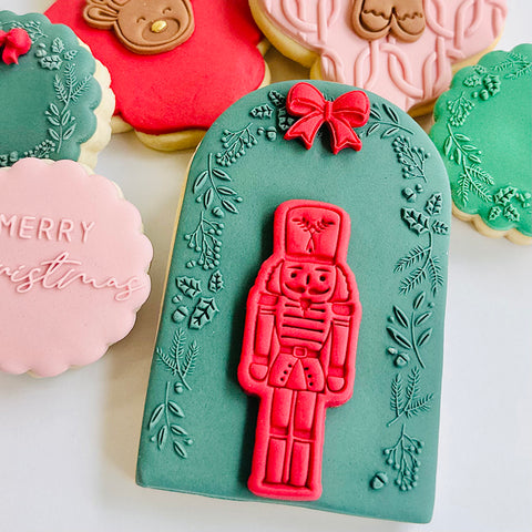 Raised Cookie Embosser - Wreath Garland