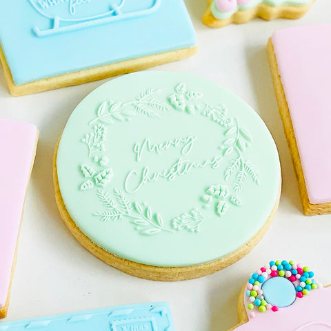 Raised Cookie Embosser - Dainty Christmas Wreath