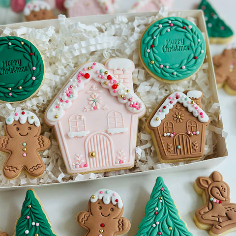 Pattern Shape Plate Kit- Mini Gingerbread House and Man