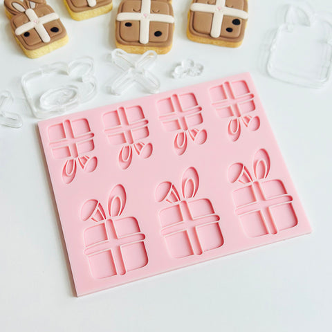 Pattern Shape Plate Kit-  Hot Cross Bunnies