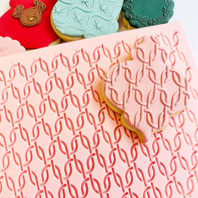 Fondant Pattern Plate- Linking Chains