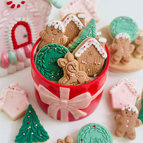 Pattern Shape Plate Kit- Mini Gingerbread House and Man