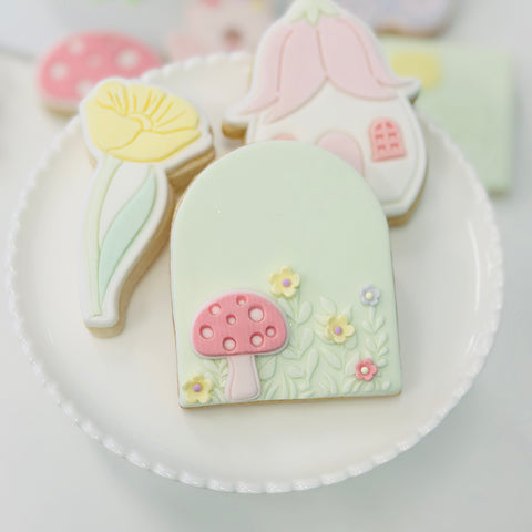 Little Imprints  Stamp & Cutter - Toadstool