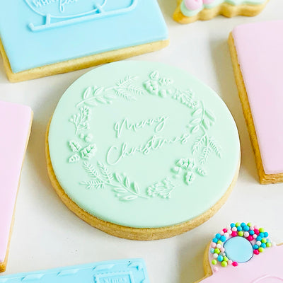 Reverse Cookie Embosser - Dainty Christmas Wreath